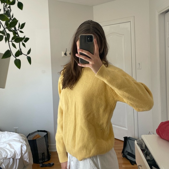 Yellow Sweater - Picture 2 of 4